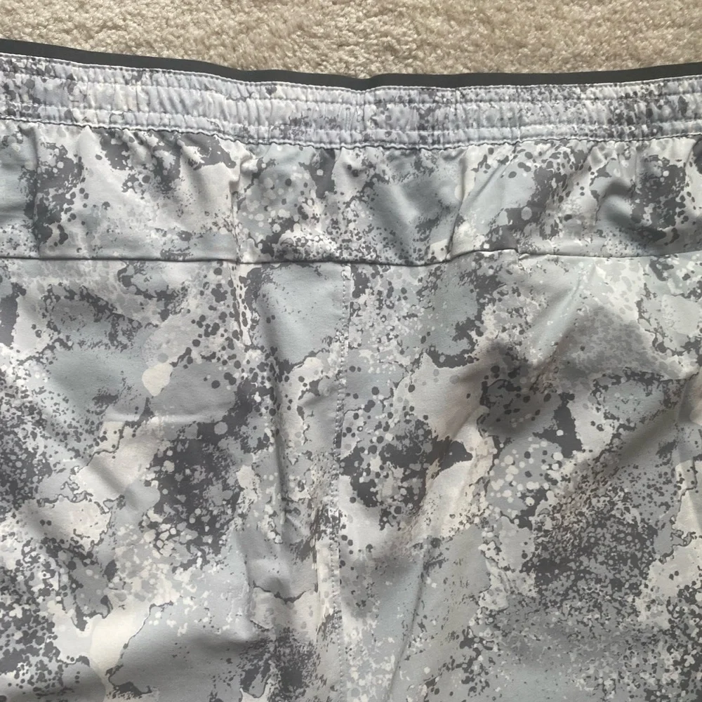 NWT The North Face Men’s Big Wander Shorts‎ 2.0 High Rise Grey Camo 5X/Long